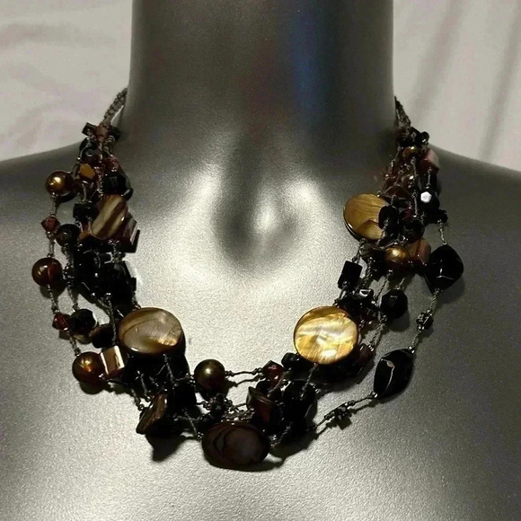 Vintage Jewelry - 2 for $30 💎VINTAGE MULTI LAYERS BEADED NECKLACE